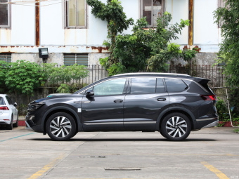 VW Talagon Luxury Jiajing Pro 6-seater 4 Motion 380TSI